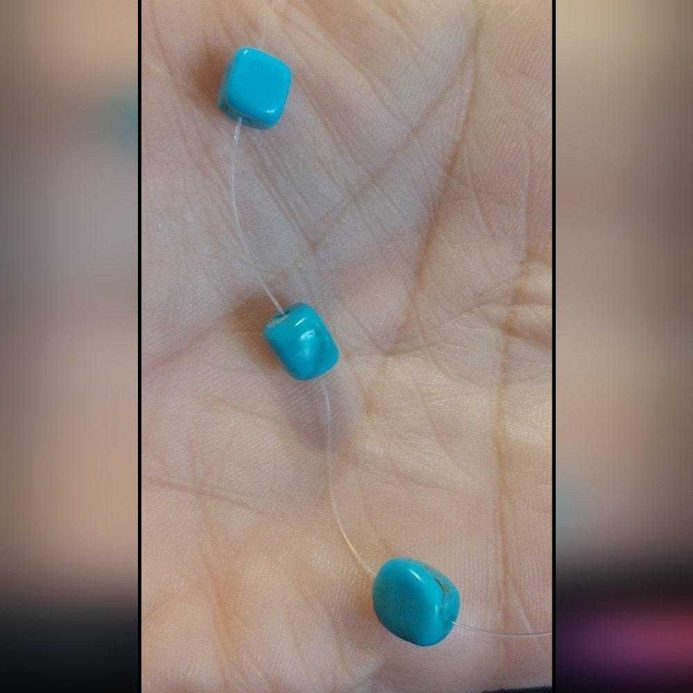 Floating turquoise necklace 15.5" choker - Picture 12 of 12